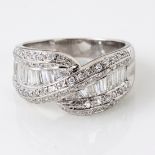 A DIAMOND CROSSOVER RING