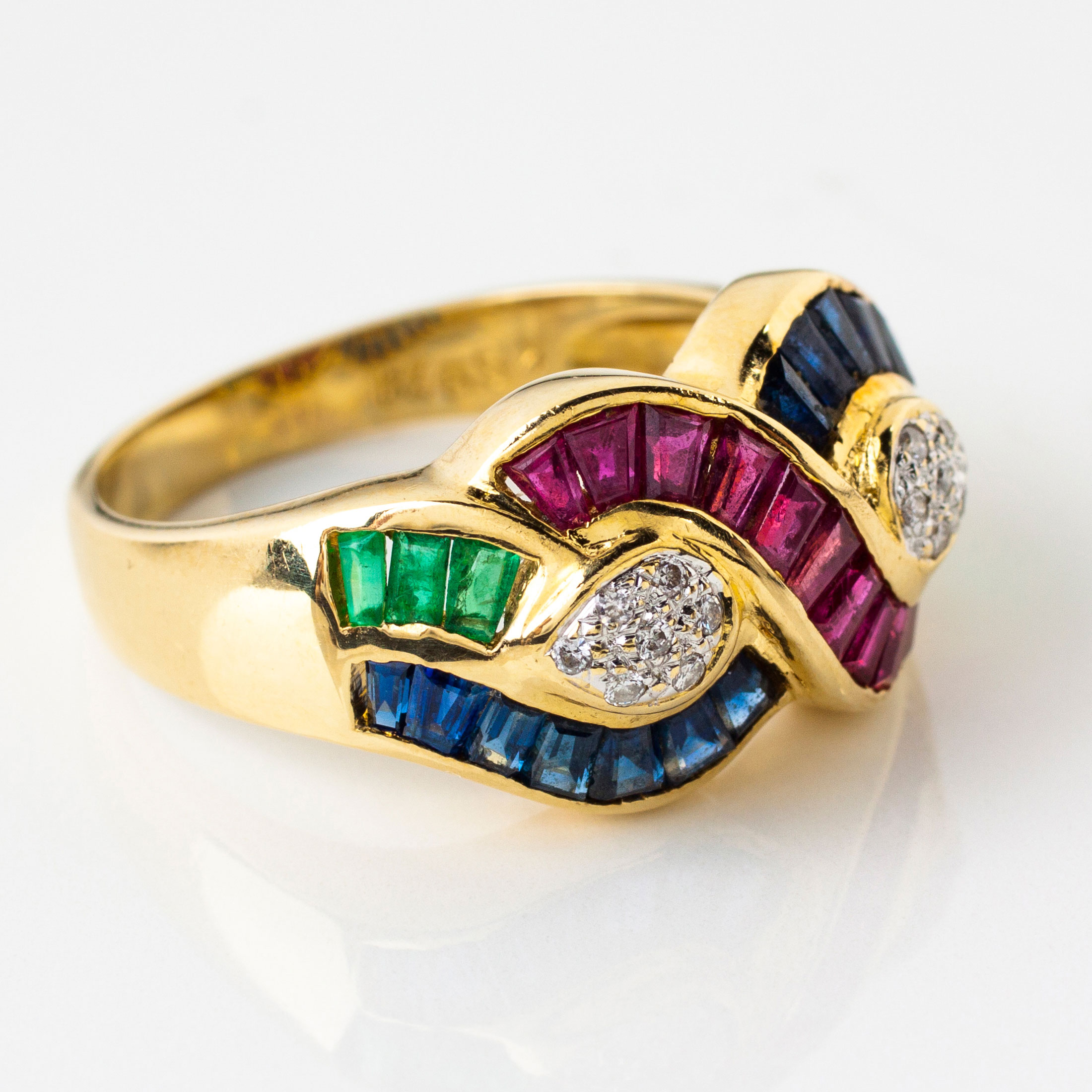 AN EMERALD, SAPPHIRE, RUBY AND DIAMOND RING - Image 2 of 2