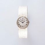 A LADY'S 18CT WHITE GOLD WRISTWATCH, BAUME AND MERCIER