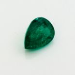 AN UNMOUNTED PEAR-SHAPE MIXED-CUT EMERALD