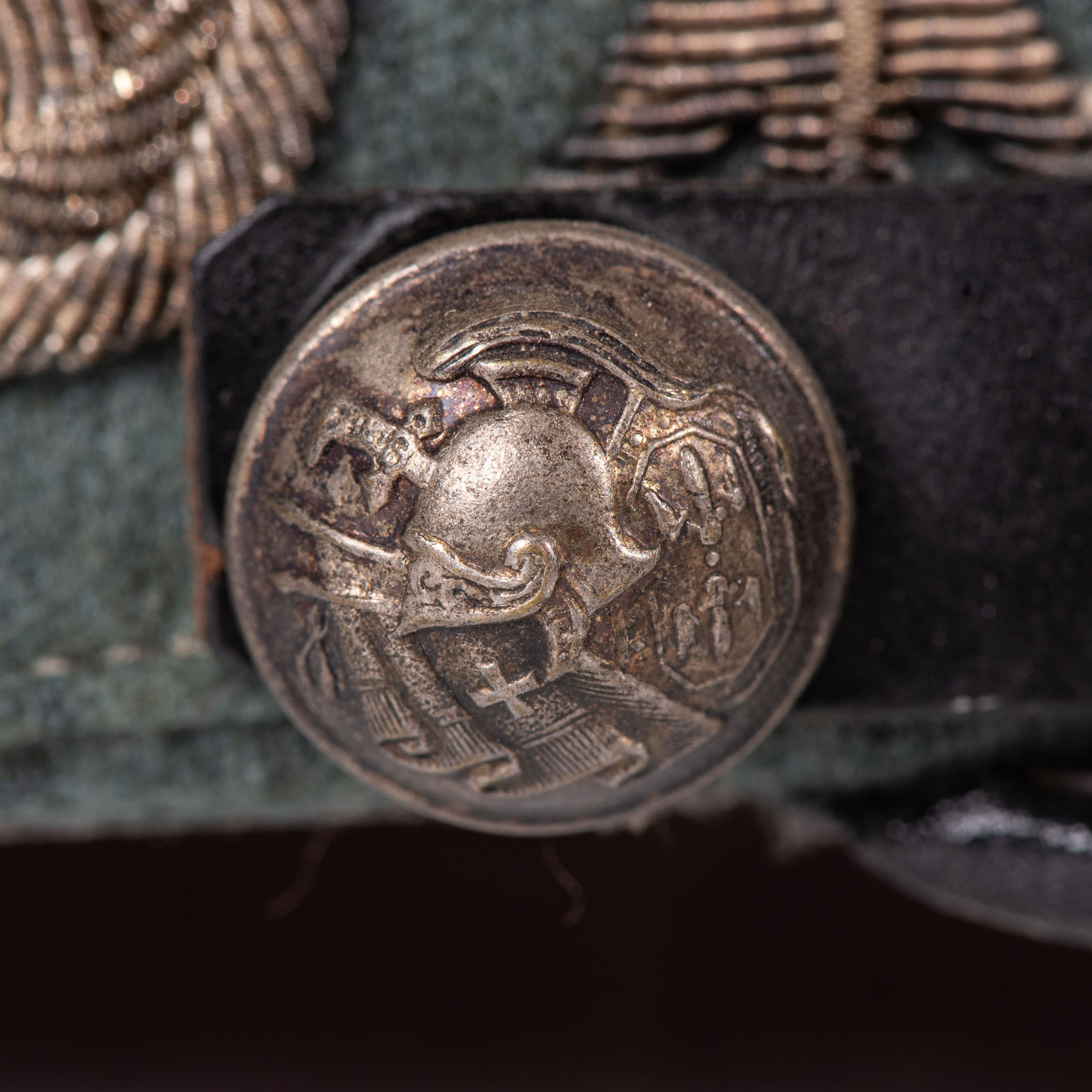 A WWII ITALIAN ARMY DIVISION GENERAL'S PEAK CAP - Image 4 of 4