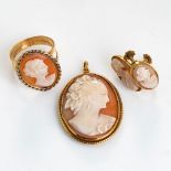 A COLLECTION OF CAMEO JEWELLERY ITEMS