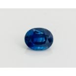 AN UNMOUNTED OVAL MIXED-CUT SAPPHIRE