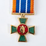 A SOUTH AFRICAN HOMELANDS CISKEI POLICE MEDAL MAINTENANCE OF LAW CROSS MINIATURE