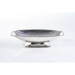 AN EDWARD VII SILVER BOWL, COOPER BROTHERS AND SONS, SHEFFIELD, 1935 Shaped rectangular, beaded rim,