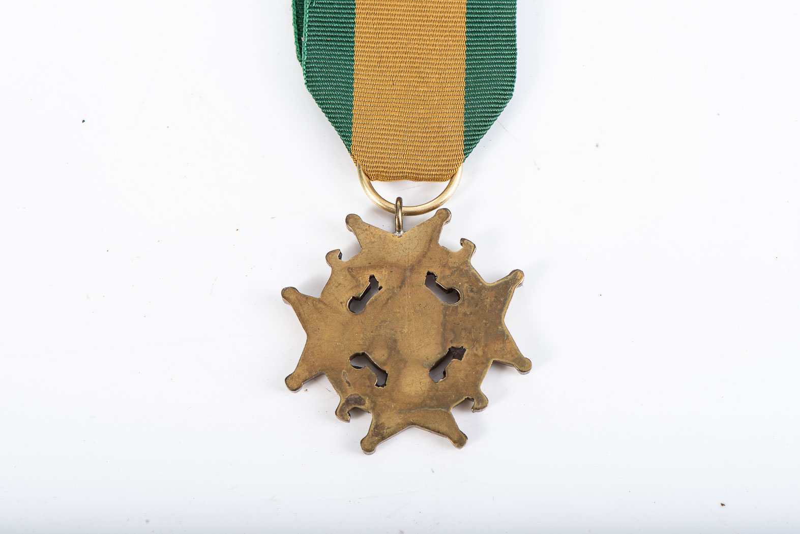 RHODESIAN OFFICER OF LEGION OF MERIT CIVILIAN Rhodesia: the officer of the Legion of Merit was a - Image 2 of 2