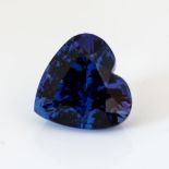 AN UNMOUNTED TANZANITE The 10,56 carat heart shape violet blue vivid AAA+ Loupe Clean
