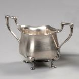 AN EDWARD VII SILVER SUGAR BOWL, MAKER'S MARK RUBBED, BIRMINGHAM, 1910