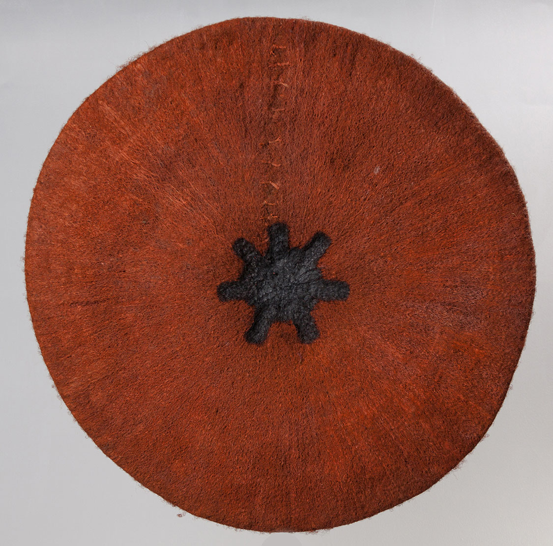 A ZULU MARRIED WOMEN'S RED HAT, MSINGA, KWAZULU-NATAL - Image 3 of 3