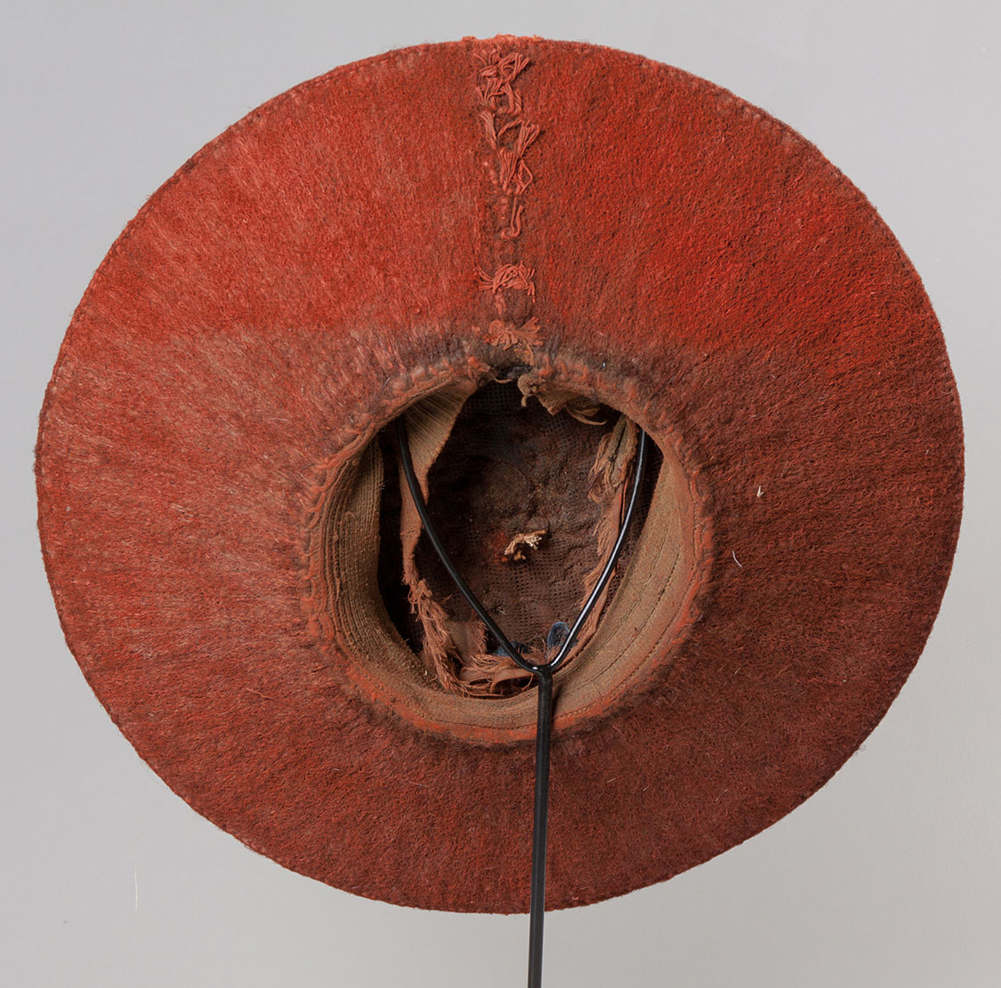 A ZULU MARRIED WOMAN'S RED HAT, MSINGA, KWAZULU-NATAL - Image 2 of 2