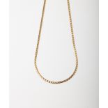 A 9CT GOLD DIAMOND CUT CHAIN