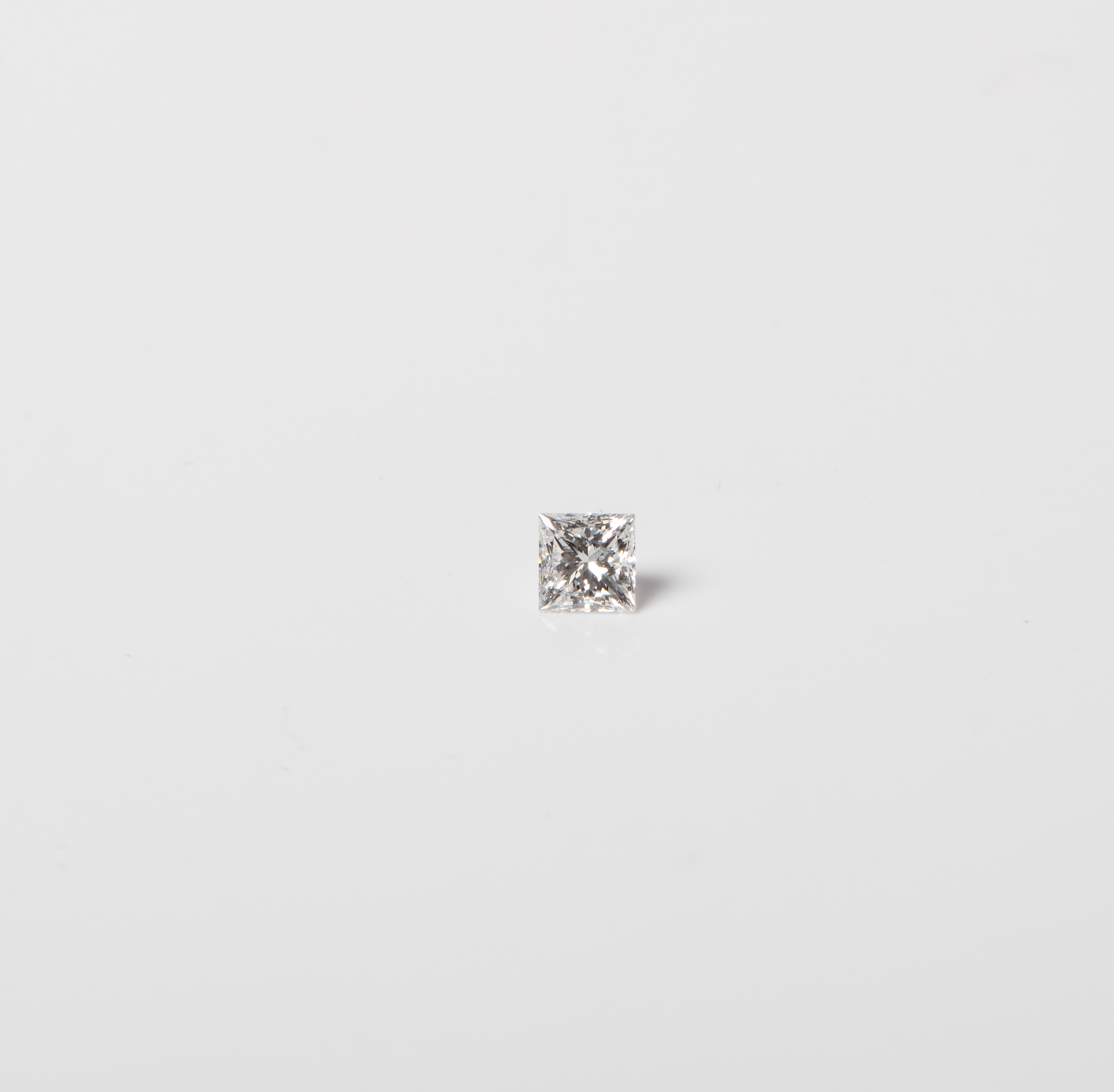 0.55CT PRINCESS NATURAL DIAMOND - Image 2 of 2