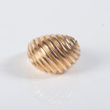 A 9CT GOLD DRESS RING