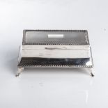 A RECTANGULAR SILVER CIGARETTE BOX