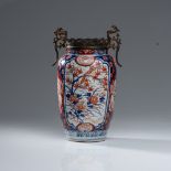 A JAPANESE IMARI METAL-MOUNTED JAR, MEIJI PERIOD, 1868 - 1912