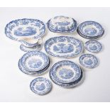 A SPODE 'RHINE' PATTERN DINNER SERVICE