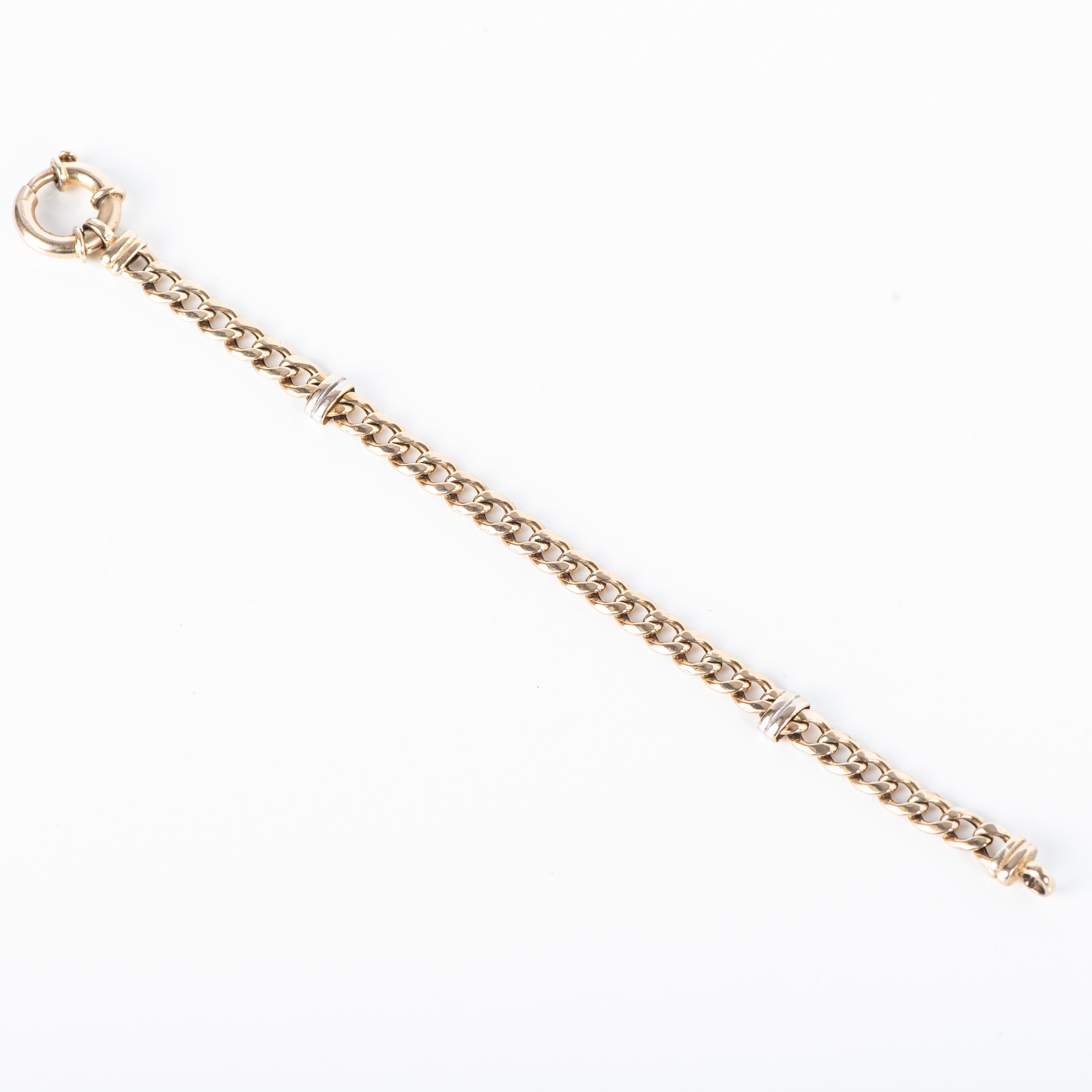 A 9CT GOLD BRACELET