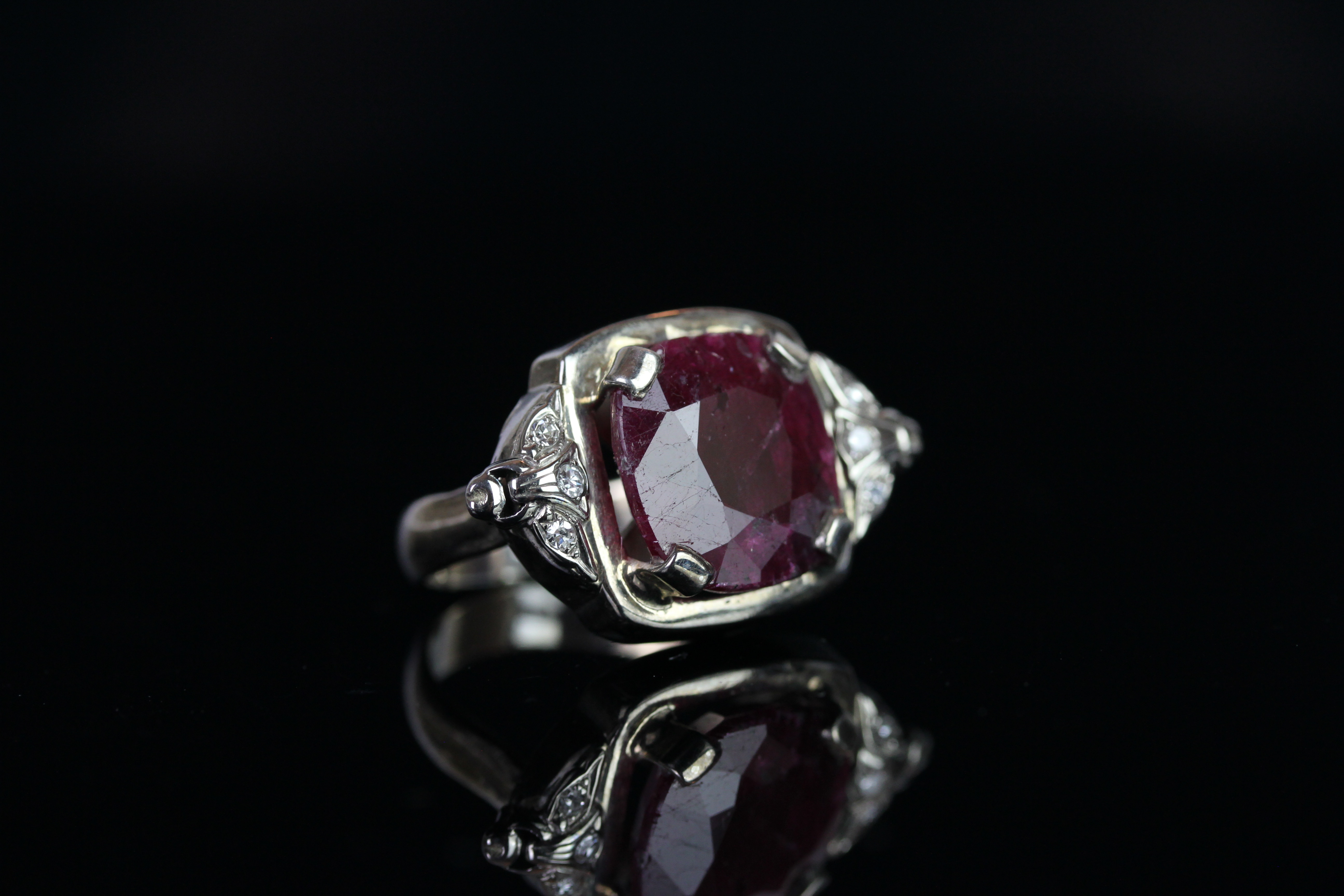 14ct White Gold Ruby and Diamond ring featuring centre, cushion cut, natural Ruby (11.04ct), claw - Image 2 of 4