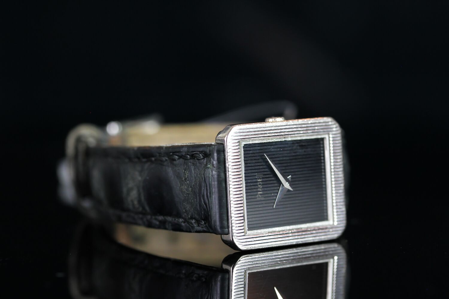 LADIES 18K WHITE GOLD VINTAGE PIAGET 8354 CIRCA 1999, oblong, black dial with silver sword hands, - Image 3 of 4
