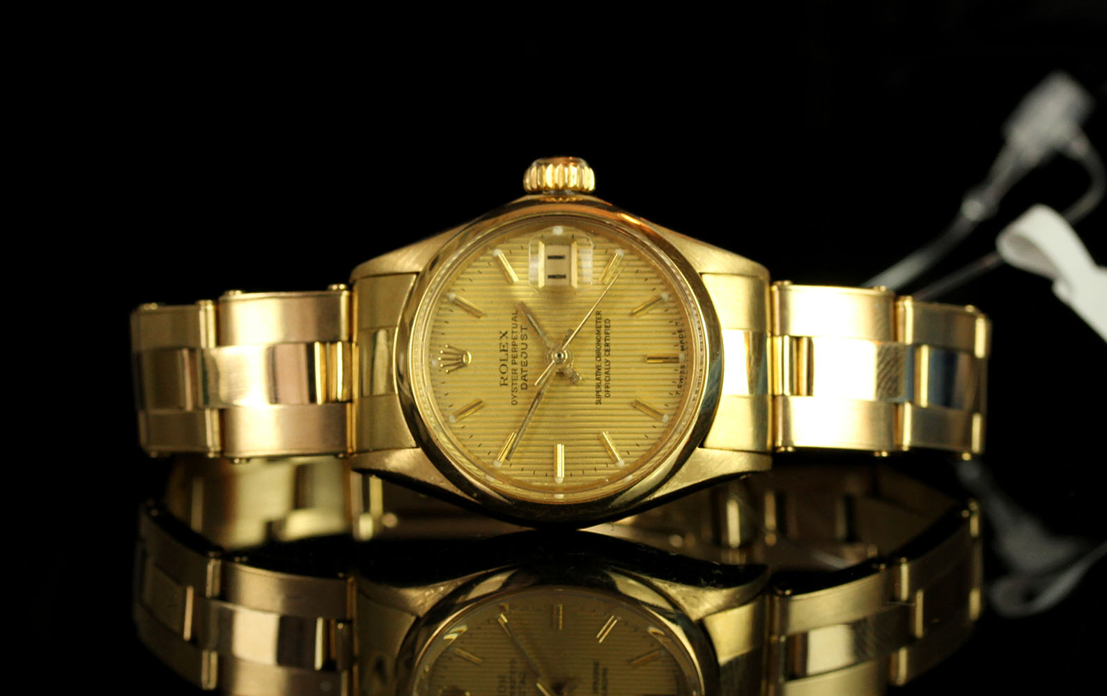 LADIES ROLEX DATEJUST W/BOX, circular champagne tapestry dial with baton hour markers, date at 3 0' - Image 2 of 3