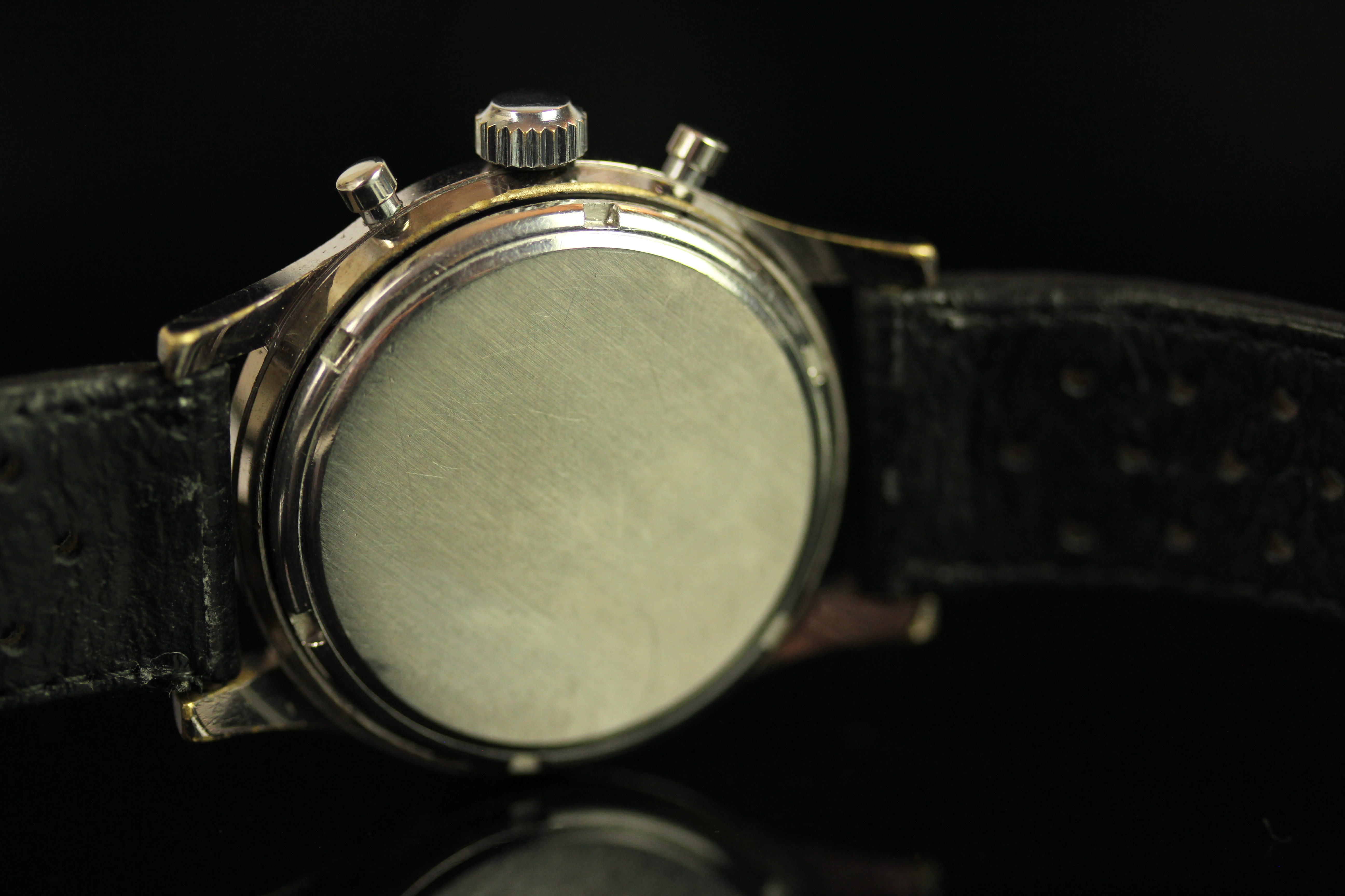 GENTLEMANS HEUER PRE CARRERA CHRONGRAPH REF 3336, CIRCA 1950s , round ,silver dial with silver sword - Image 5 of 5