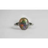 Opal ring, set with 1 oval cut Opal approximately 0.92ct, finger size M, approximate total weight