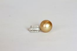 .14CT WHITE GOLD CULTURED SOUTH SEA PEARL PEARL AND DIAMOND PENDANT, pearl cream gold, diamond