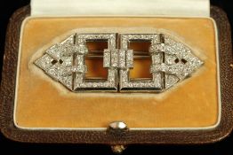 Art Deco diamond brooch, rectangular form with with old and transitional cut diamonds, to be worn as