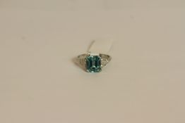 Blue Zircon and Diamond ring, set with 1 blue zircon approximately 4.47ct, 12 round brilliant