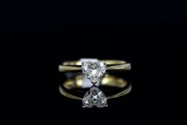 18CT HEART SHAPED SINGLE STONE DIAMOND RING , ESTIMATED 1.02CT, estimated as I colour and clarity