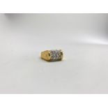 18CT HAND MADE PRINCESS CUT DIAMOND RING,set with 22 stones estimated as 1.88ct total, estimated