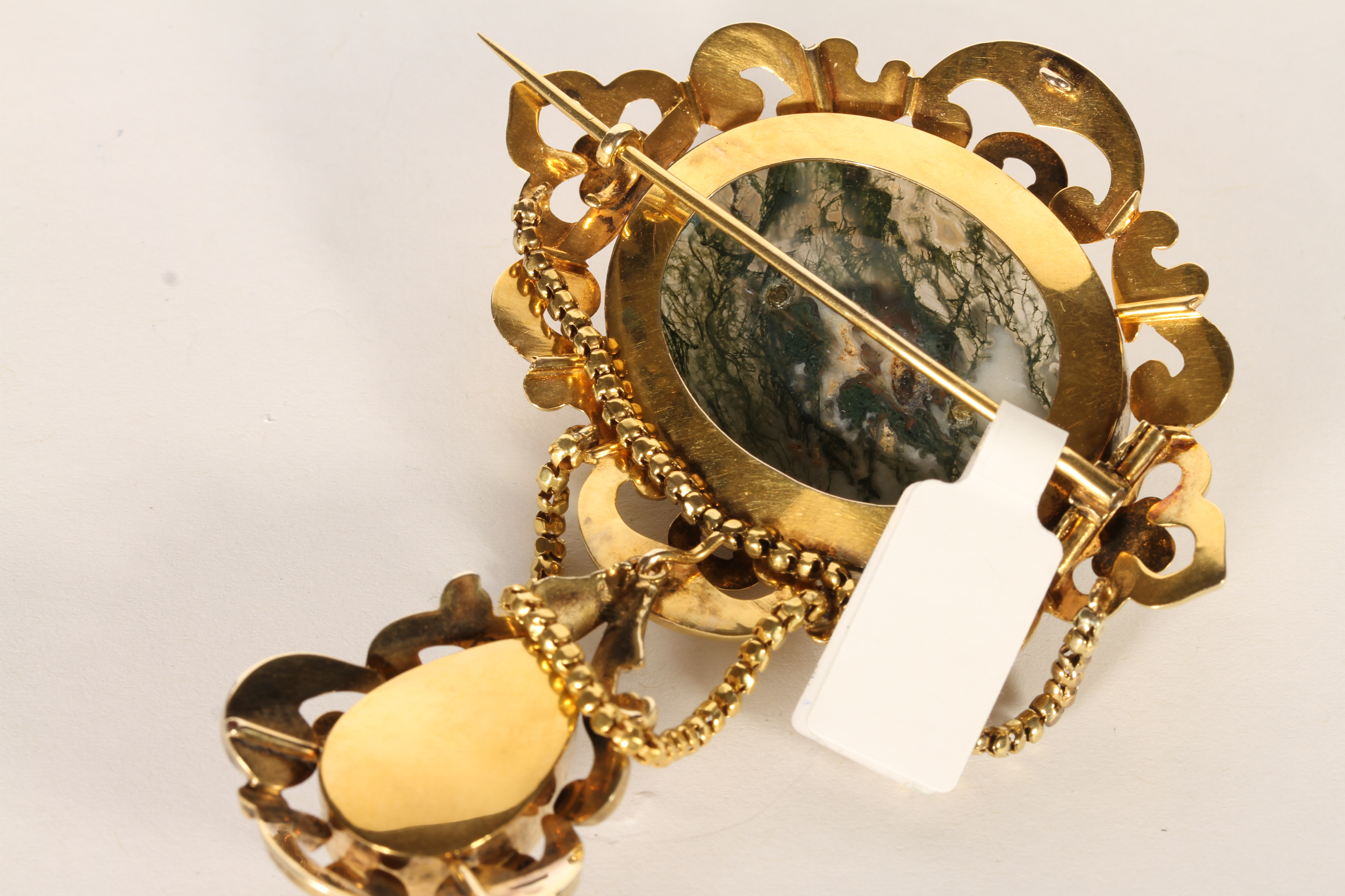 Victorian Moss Agate and Citrine Brooch, a central 38x28mm panel of moss agate, a citrine set to - Image 2 of 3