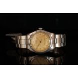 GENTLEMENS ROLEX OYSTER WRISTWATCH REF. 4499 CIRCA 1940s, circular patina dial with gold Arabic