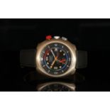 GENTLEMANS SICURA CHRONO JOGGING WATCH, round, two tone dial with illuminated hands, date aperture