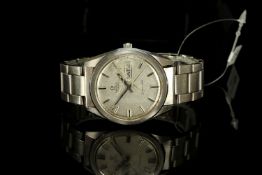 GENTLEMENS OMEGA SEAMASTER DAY DATE AUTOMATIC WRISTWATCH REF. 166 032, circular silver pie pan