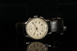 GENTLEMENS BREITLING CHRONOGRAPH WRISTWATCH, circular cream twin register dial with Arabic