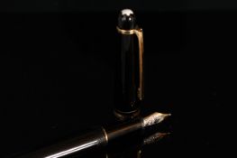 GENTLEMANS MONT BLANC MEISTERSTUCK FOUNTAIN PEN, BT1348288, black resin with gold livery, 14k two