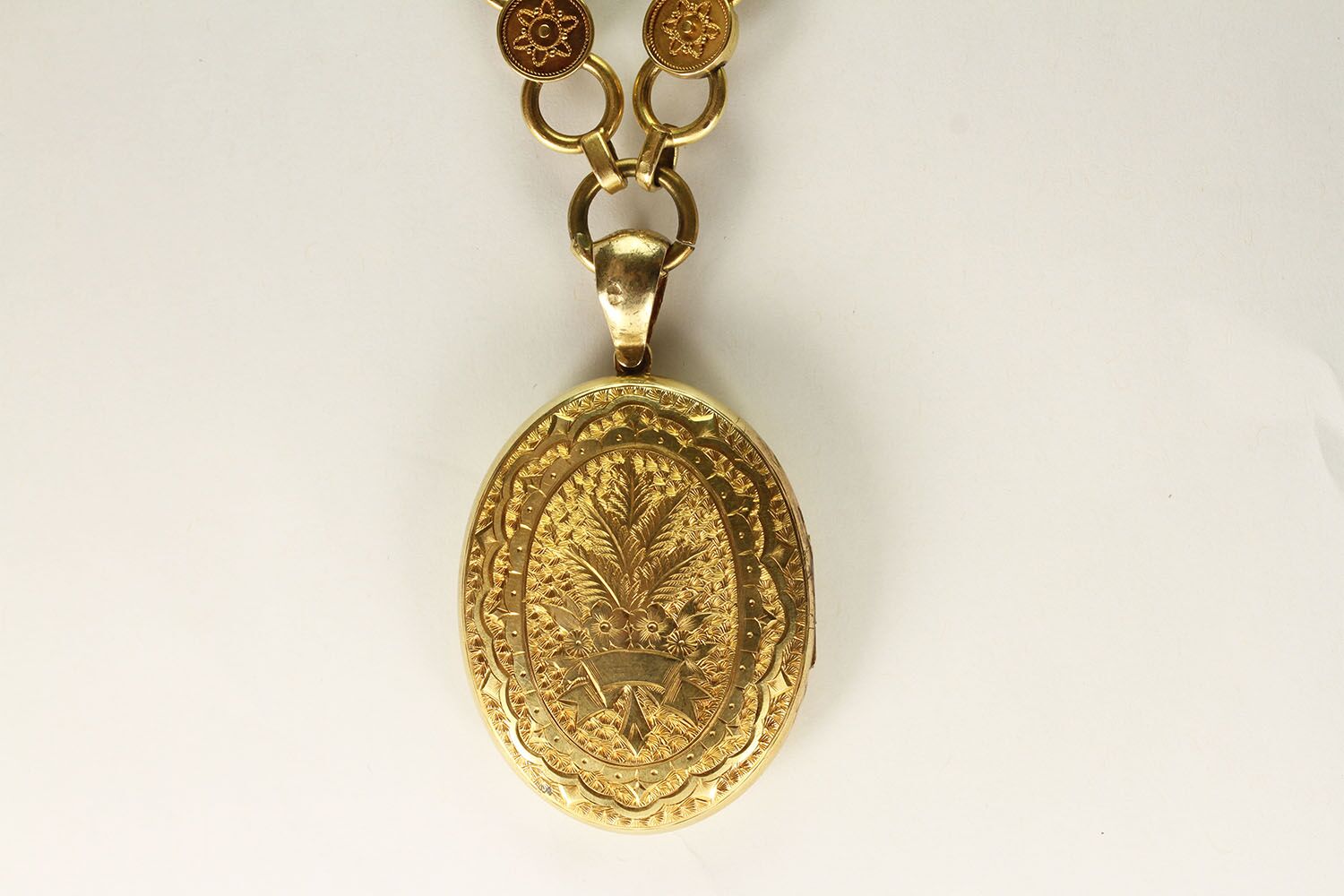 Victorian Gold Locket and Chain, 45x35mm oval locket, floral engraved detail, fancy link period