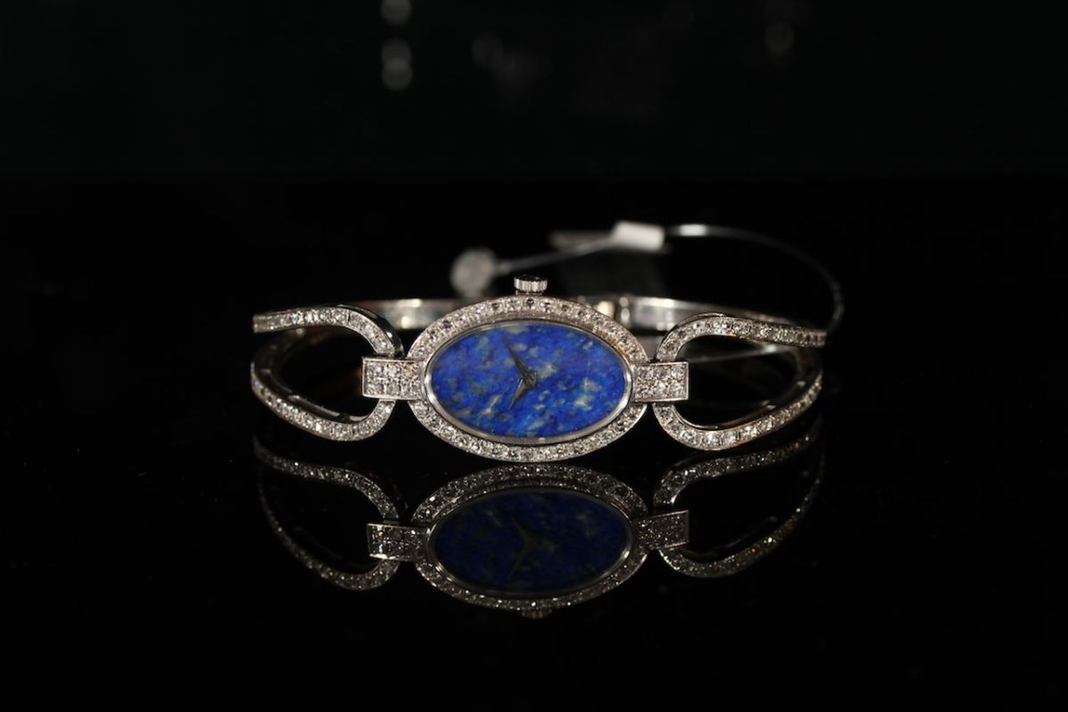LADIES DIAMOND SET CHOPARD WRISTWATCH 17128 5026 1, oval blue stone dial, 18mm x 25mm case, quartz