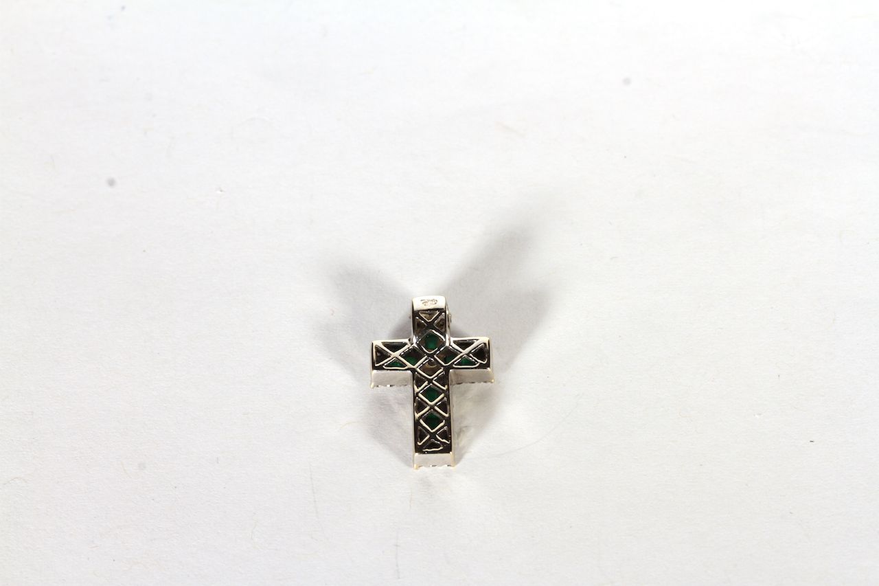18CT WHITE GOLD EMERALD AND DIAMOND PENDANT, diamonds estimated as 0.46ct total,green stones 0.26 - Image 3 of 3
