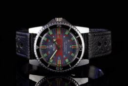 GENTLEMENS MORTIMA SUPER DATOMATIC WRISTWATCH, circular blue dial with red accents and green block