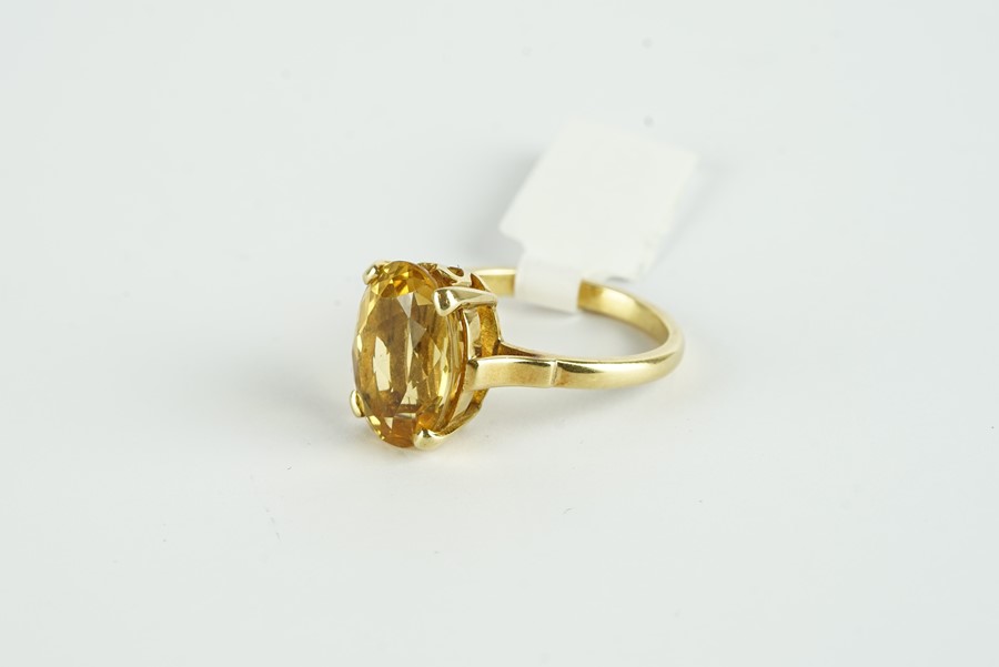 18CT LARGE CITRINE DRESS RING,centre stone estimated as 14x 11 mm,not hallmarked stamped 18ct, - Image 2 of 2