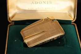 9CT VINTAGE RONSON ADONIS VARAFLAME LIGHTER, 9ct sheath,58x46mm case, hallmarked 9ct, comes with box