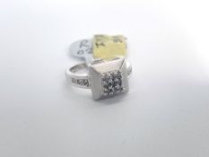 9ct Diamond Square Dress Ring, diamond set top and shoulders, in 9ct white gold