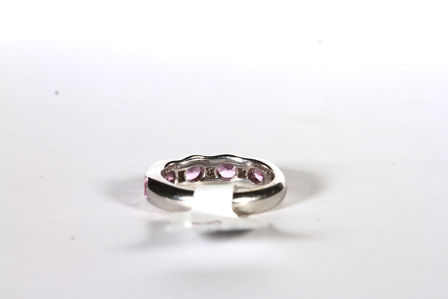 18CT PRAVINS PINK TOURMALINE AND DIAMOND DRESS RING,pink stones estimated as 4x3mm , 4x brilliant - Image 3 of 3