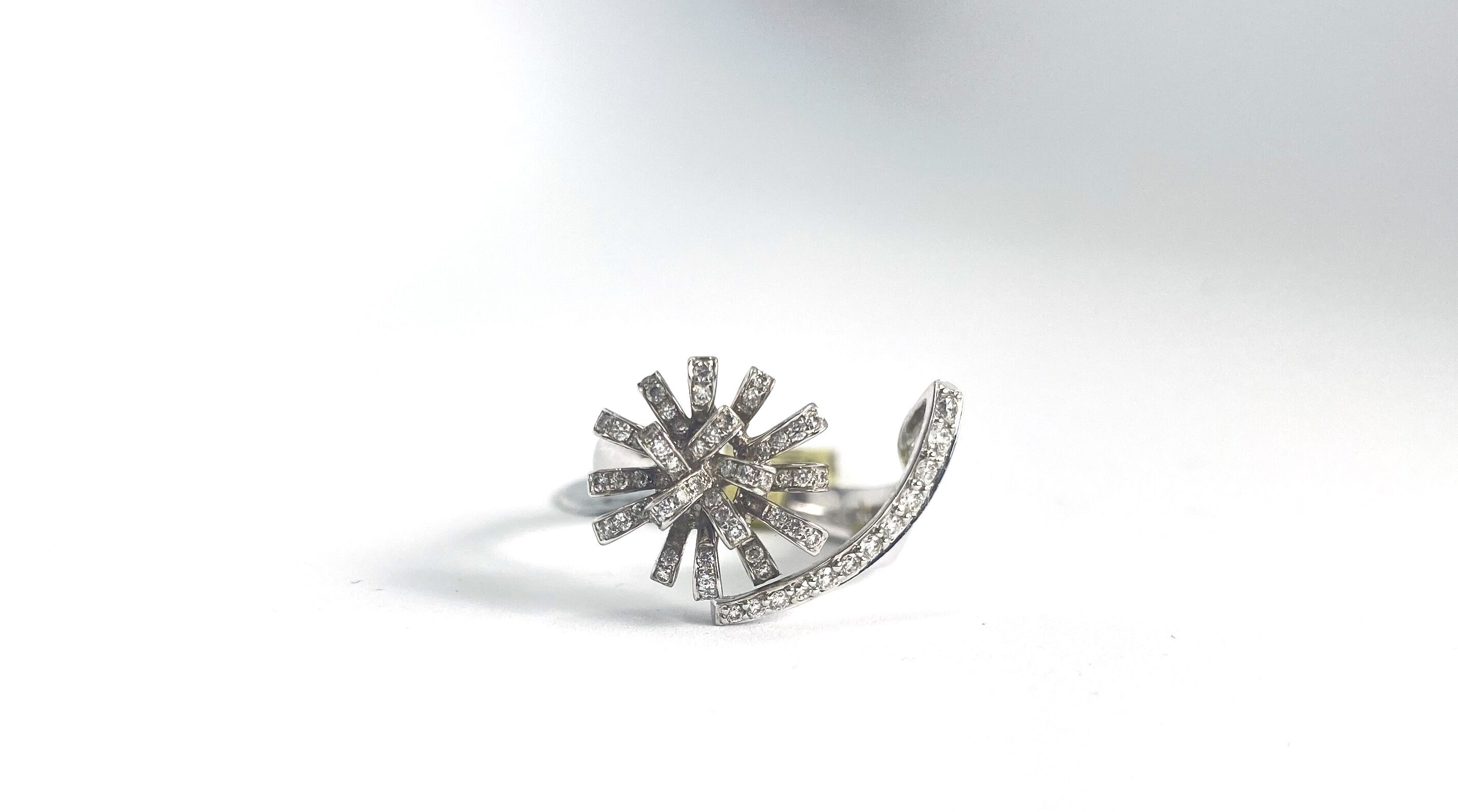 18ct diamond set dress ring