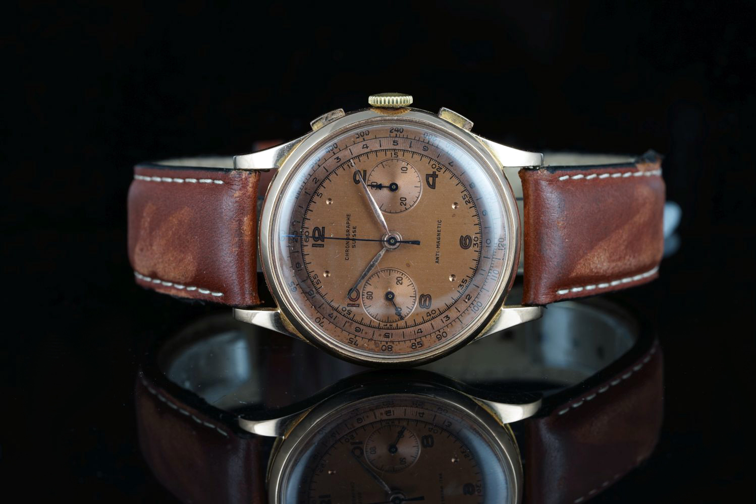 GENTLEMENS CHRONOGRAPHE SUISS 18CT ROSE GOLD WRISTWATCH, circular twin register two tone chocolate