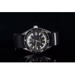 GENTLEMENS OMEGA AUTOMATIC SEAMASTER 300 DIVER WRISTWATCH REF. 165.024, circular black dial with