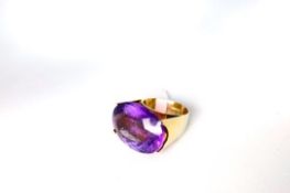 9CT LARGE AMETHYST RING, centre stone estimated as 25x12mm, not hallmarked, total weight 13.6 gms,