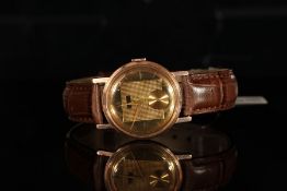 GENTLEMANS GOLD PLATED GRUEN VINTAGE WATCH, round gold dial with gold hands, 32mm case, manual